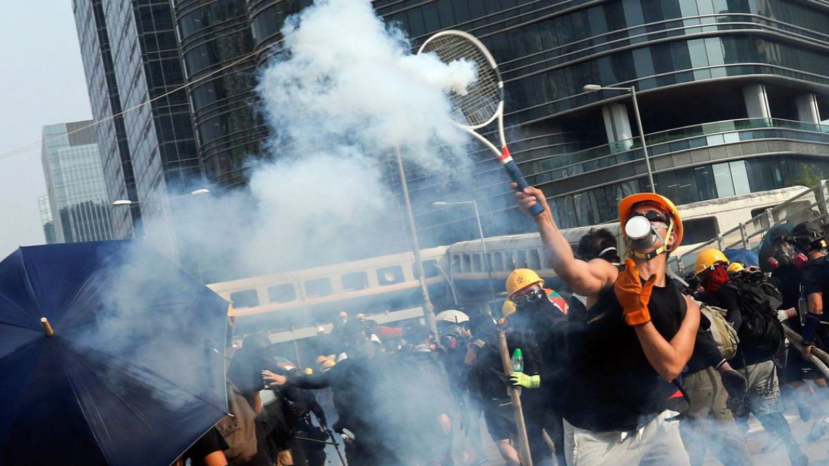 Noi proteste violente au avut loc sâmbătă la Hong Kong (VIDEO)