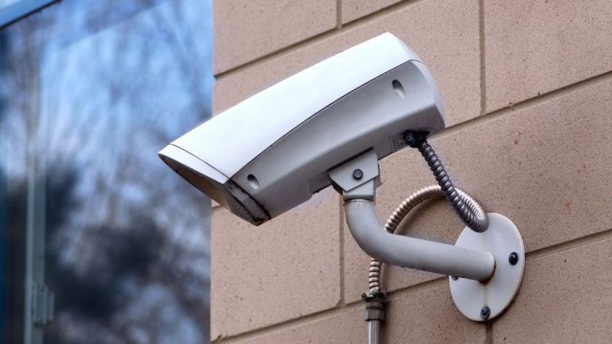 Vor înregistra doar anumite operațiuni electorale. Condițiile tehnice pentru folosirea camerelor video în secțiile de votare, aprobate de CEC