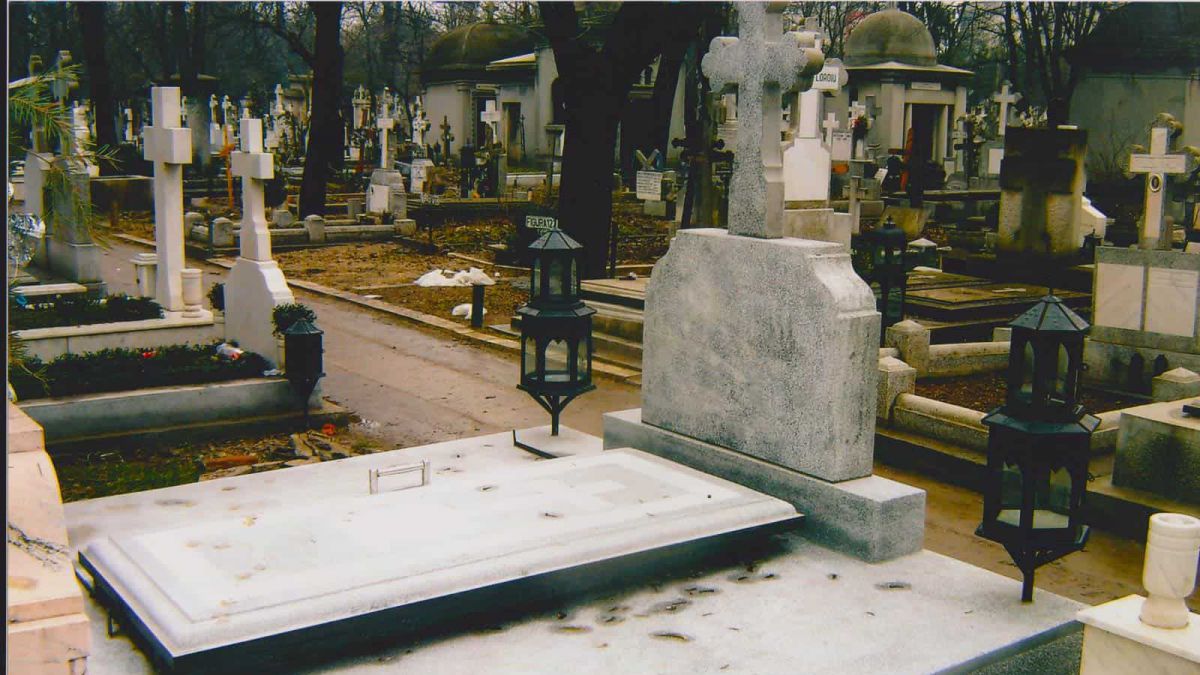 O localitate își propune să economisească spațiul din cimitire înlocuind mormintele pe cavouri