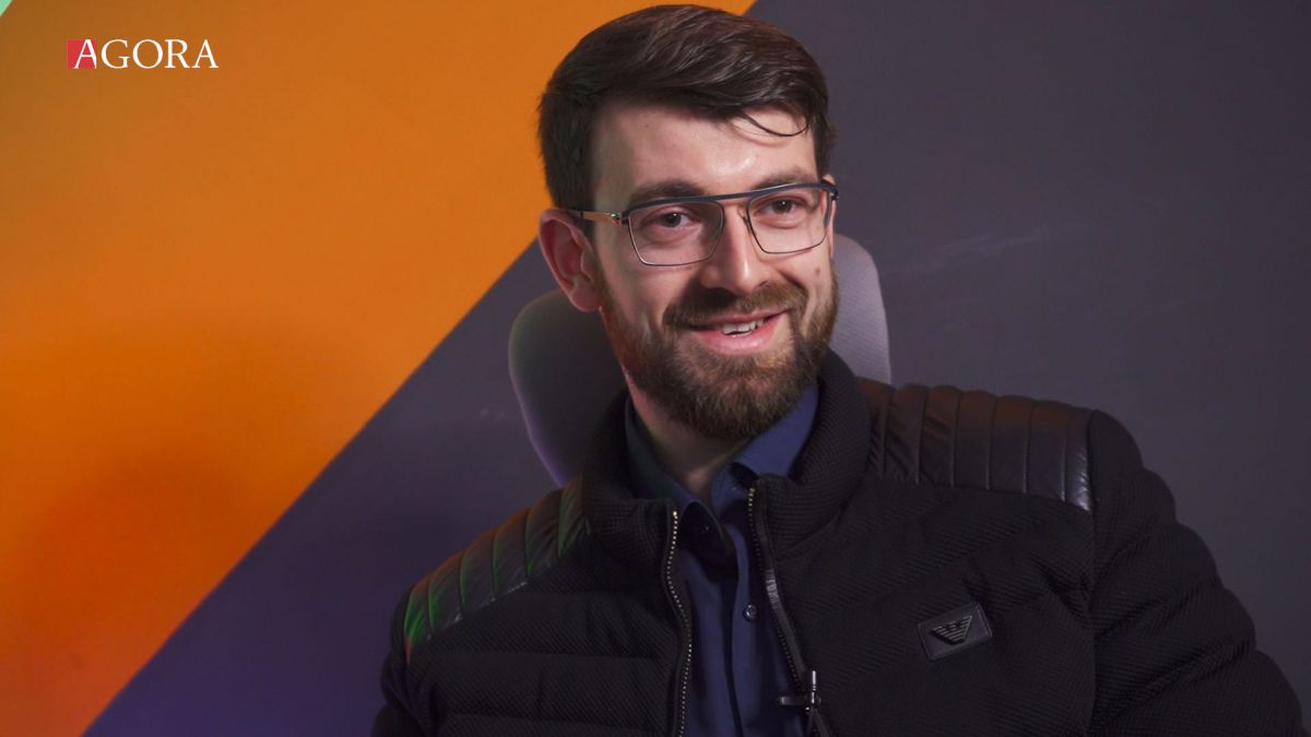 Oameni ca tine: Pictorul care și-a îmblânzit talentul, l-a șlefuit și l-a determinat să lucreze pentru el (VIDEO)