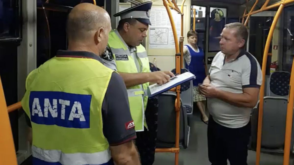 Polițiștii au verificat 210 troleibuze din Chișinău și au impărțit mai multe amenzi