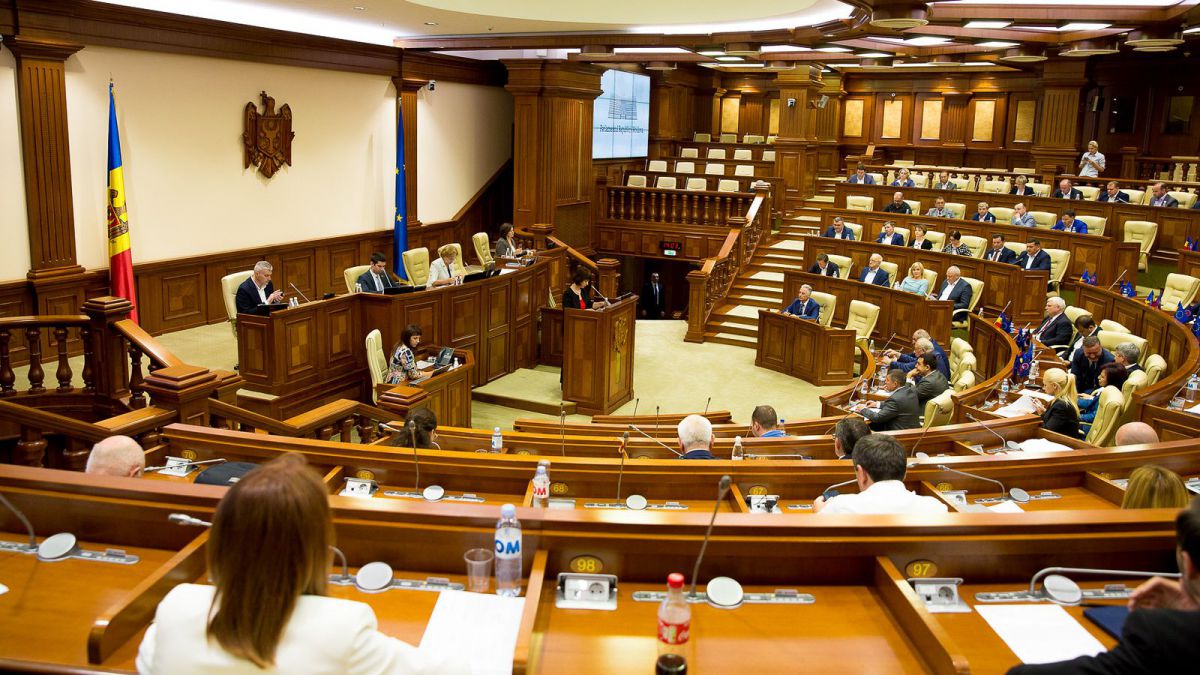 Parlamentul a votat ca procurorul general interimar să fie numit de președinte la propunerea CSP. Sîrbu: O sfidare a independenței procuraturii (DOC, VIDEO)
