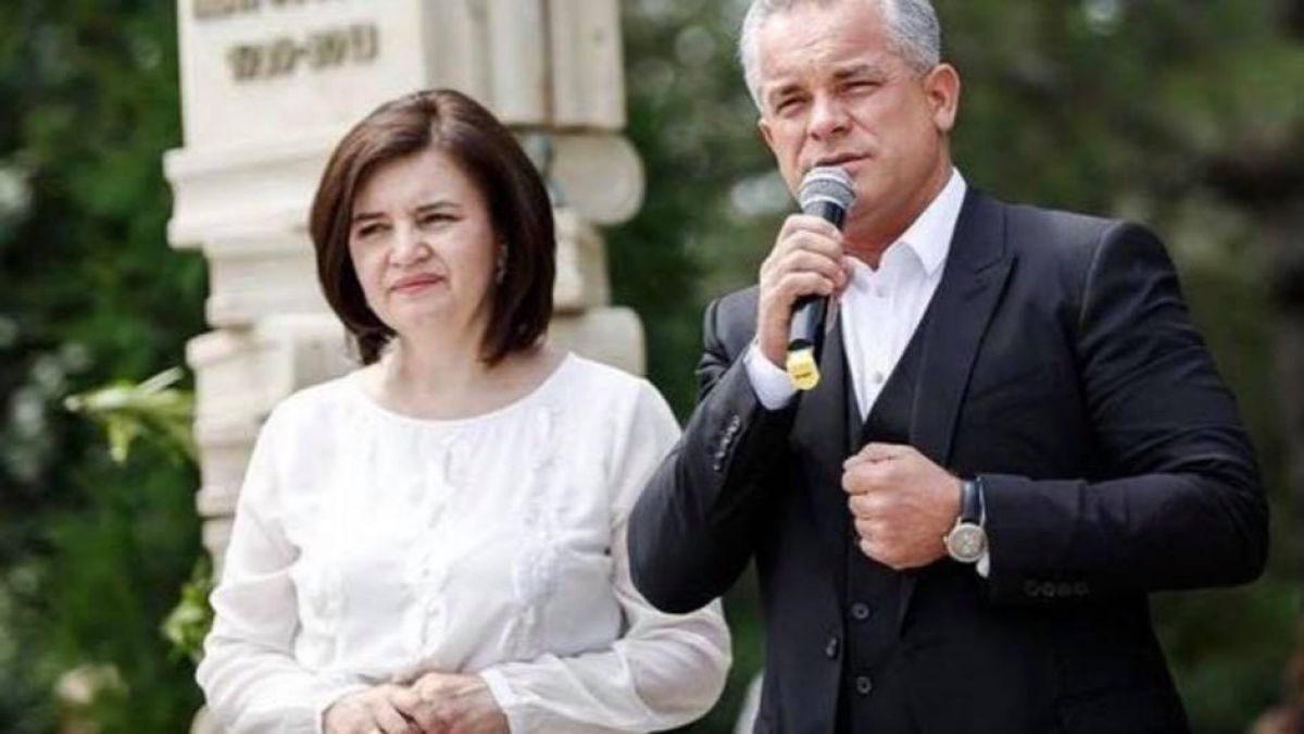 Pasha Parfeni, scrisoare deschisă pentru Monica Babuc: Nu sunt lăsat să activez liber ca artist. Ministrul Culturii a devenit o unealtă pentru persecutările regimului