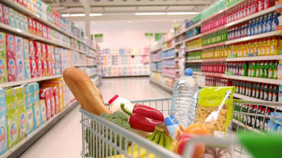 Patronatele susțin plasarea a 50% de produse agroalimentare autohtone pe rafturile magazinelor (DOC)