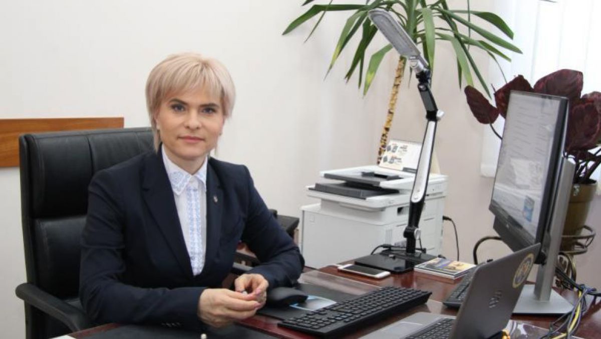Pe final de an, democrații își numesc în funcții oamenii fideli? După Gurin și Reșetnicov la CC, o apropiată a lui Plahotniuc e numită șefă la CNAM