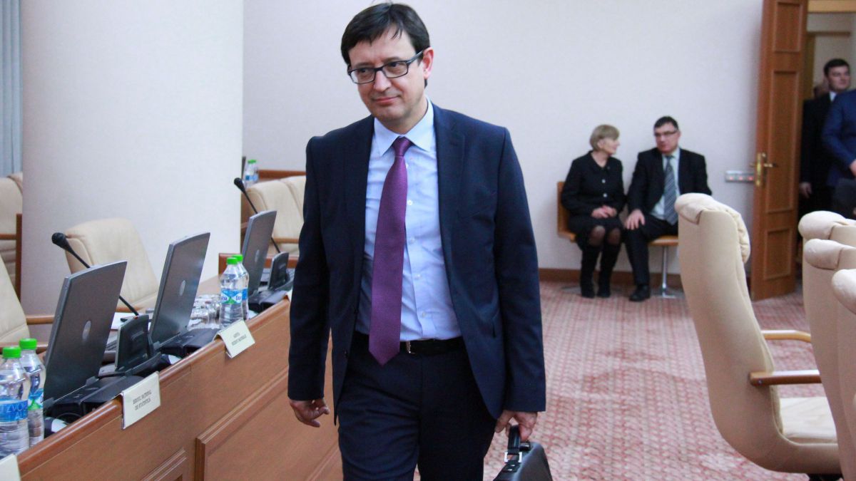 Pentru majorarea salariilor bugetarilor, doar în 2019, e nevoie de un supliment de peste un miliard de lei. Armașu explică de unde vor fi luați banii