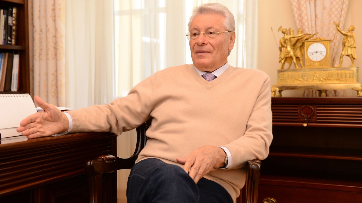 Percheziții la domiciliul ex-președintelui Petru Lucinschi