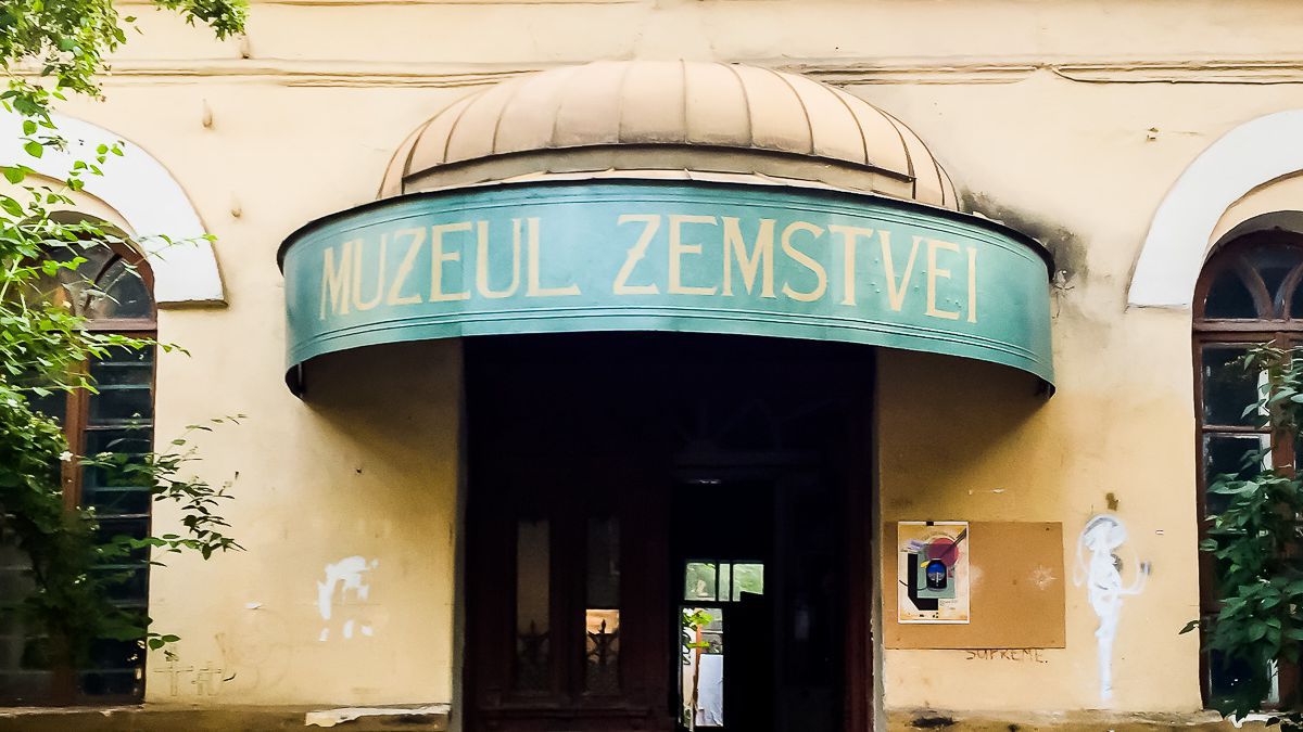 Art-Labyrinth, pe cale de dispariție. Muzeul Zemstvei, de la care asociația închiria spațiul, nu semnează un contract nou