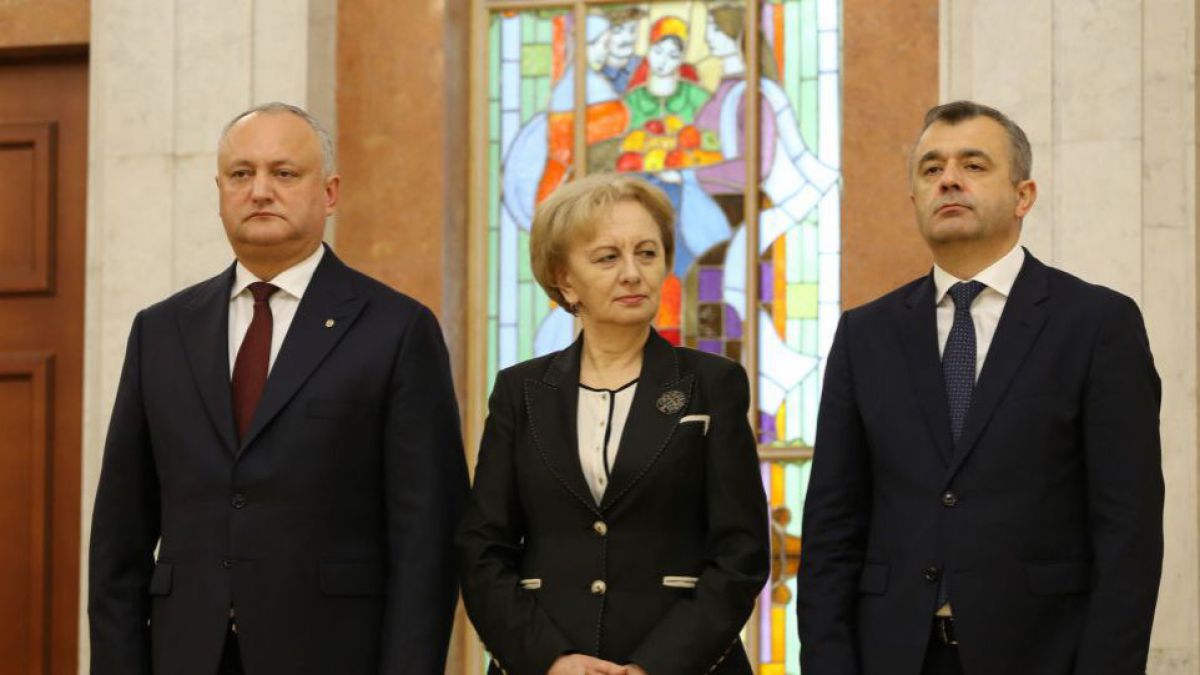 Plahotniuc i-a predat ștafeta lui Dodon? Președintele anunță reformele Guvernului de la sediul Reședinței de stat