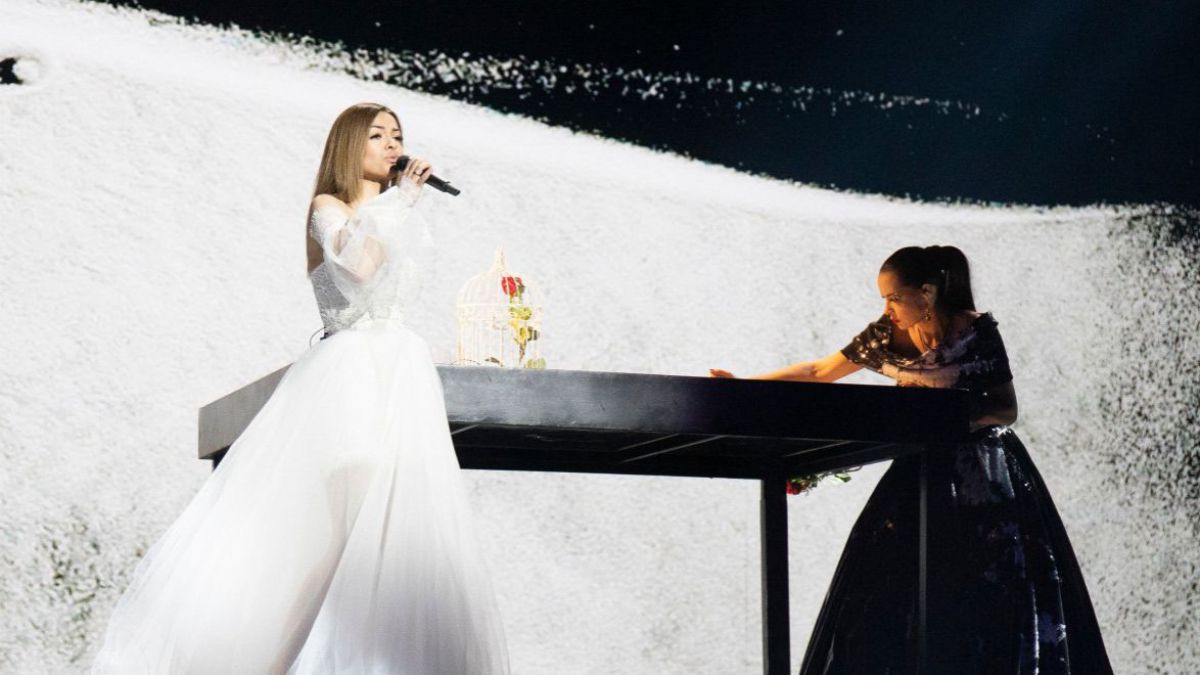 Prestația Annei Odobescu pe scena Eurovision, de la Tel Aviv. Vezi show-ul moldovencei (VIDEO)
