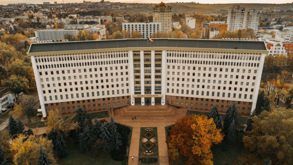 Procedura de suspendare din funcție a președintelui, prevăzută în noul regulament al Parlamentului