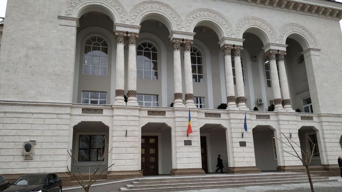 Procuratura îi răspunde societății civile: Va putea și pe viitor să aplice la finanțări externe pe teme legate de activitatea noastră