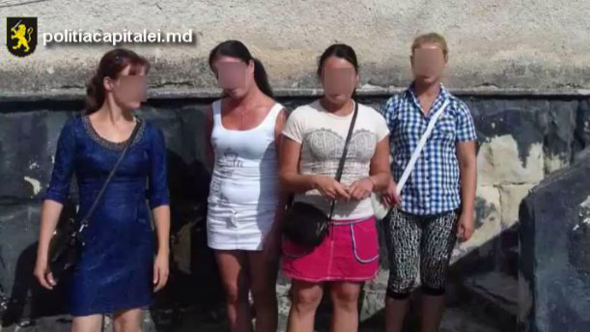 VIDEO. Șase femei, escortate la poliție pentru practicarea prostituției