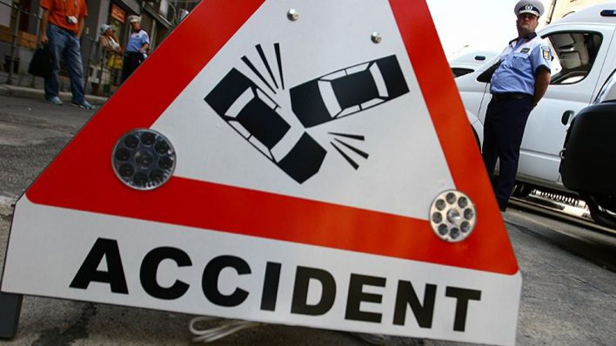 VIDEO. Șase moldoveni au fost răniți într-un accident rutier, în România