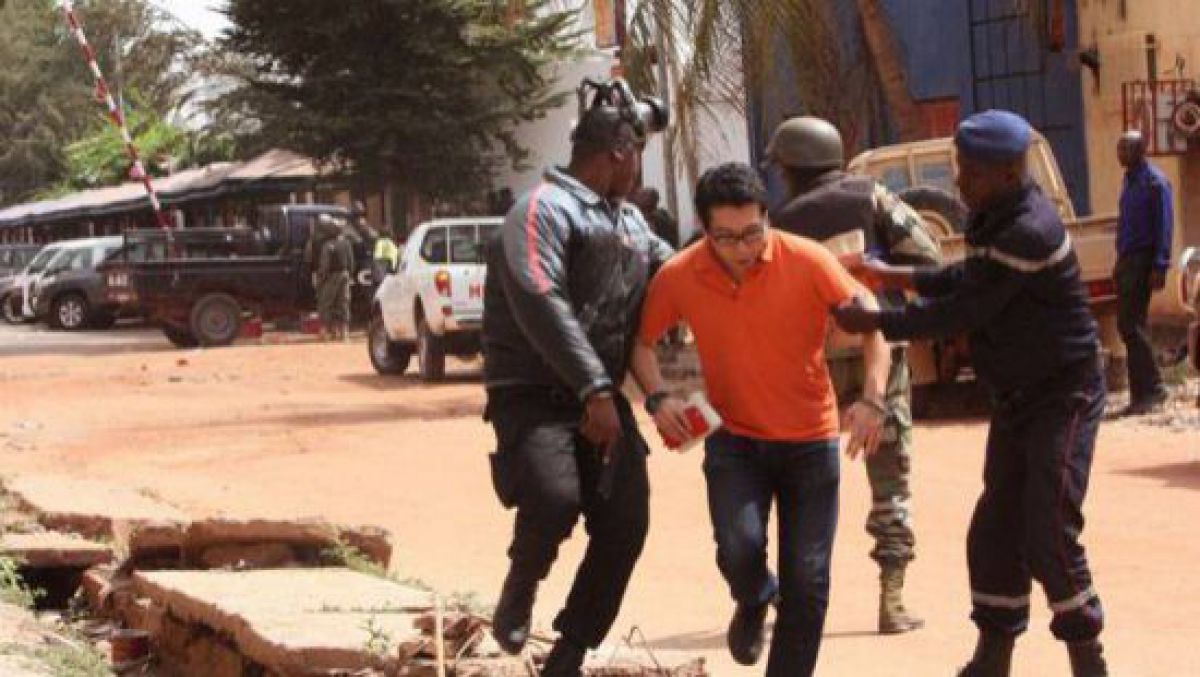 Șase polițiști uciși, într-un atentat sinucigaș în Arabia Saudită