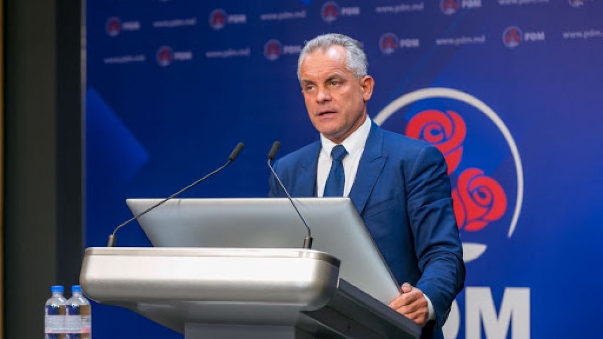 Ședința de judecată privind recursul avocaților lui Plahotniuc, amânată a patra oară. Fostul lider PD ar avea un nou apărător