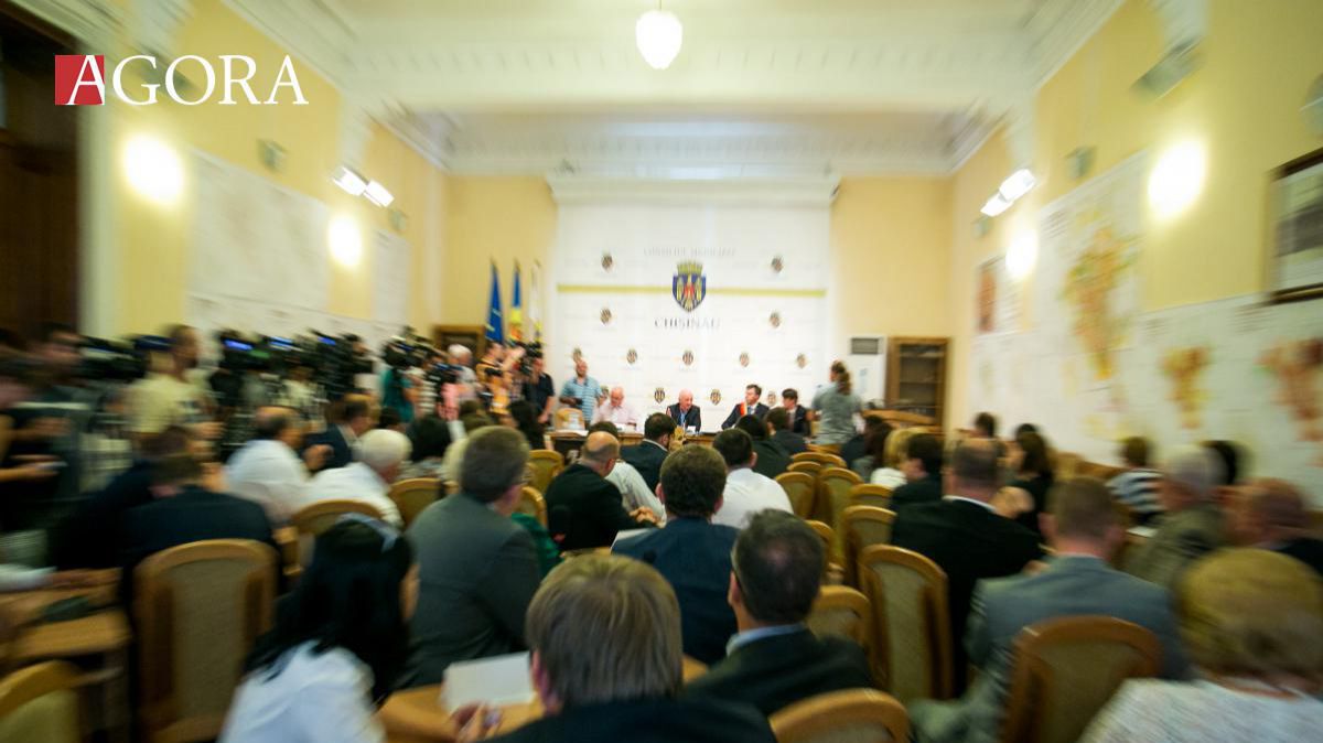 Ședință extraordinară la CMC: Oprirea construcțiilor, audieri, reorganizări pe ordinea de zi