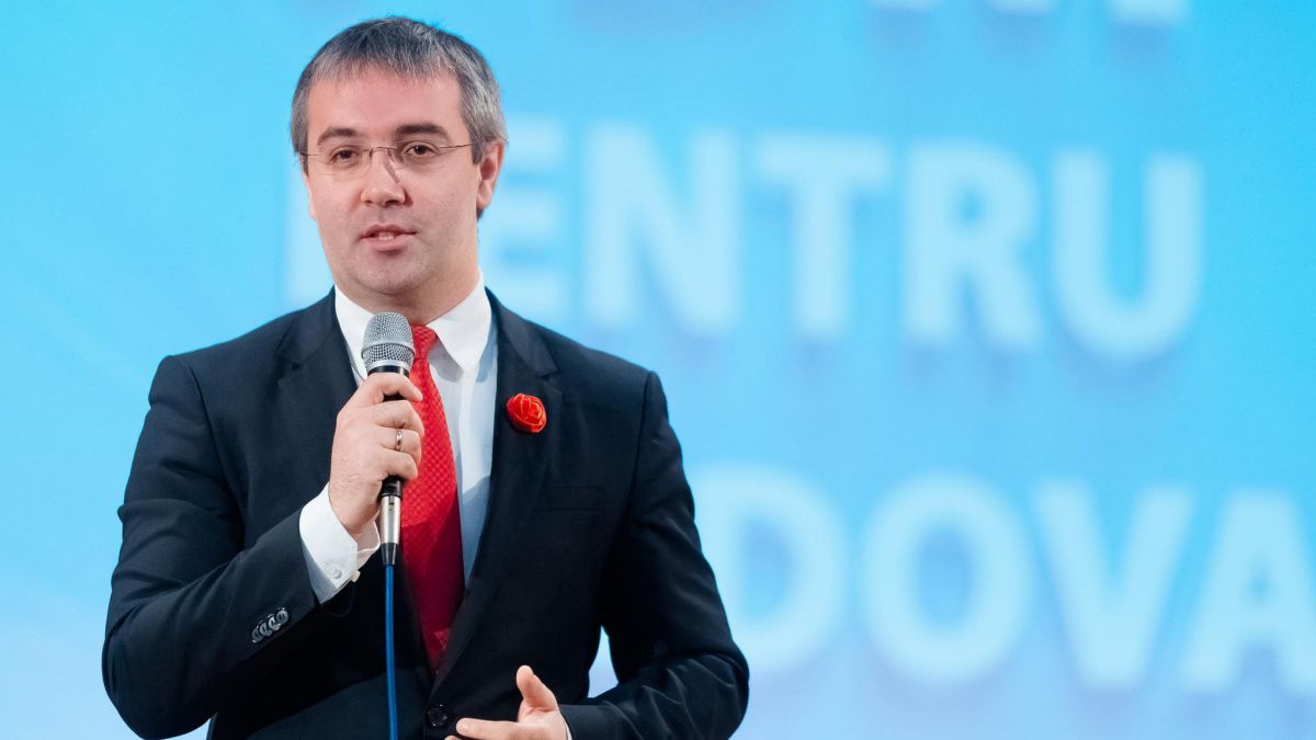 Sergiu Sîrbu și-a depus mandatul de vicepreședinte PD pe versurile lui Eminescu: „Viitorul şi trecutul sunt a filei două feţe”