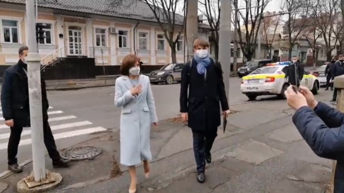 Și-a numit bodyguard-ul în funcția de șef adjunct al SPPS? Maia Sandu: „Vasile Popa a fost alături de mine în campanie”