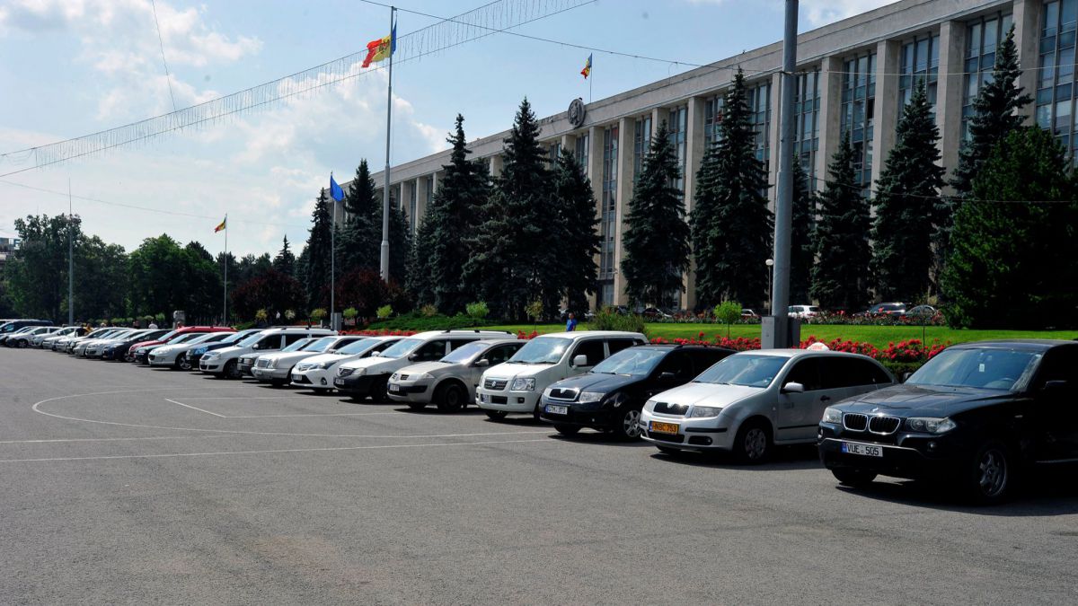 Șoferii ies, din nou, în stradă. Vor cere micșorarea prețurilor la carburanți 