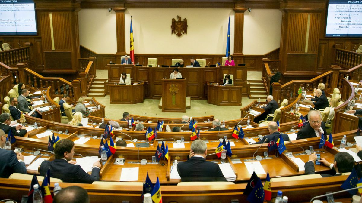 Sondaj IRI: Ce partide ar accede în viitorul Parlament, dacă duminica viitoare ar avea loc alegeri