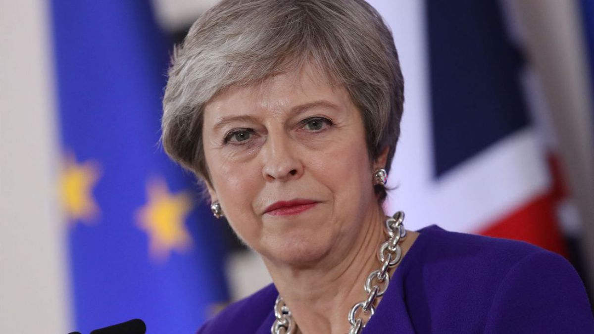 Theresa May a amânat votarea acordului privind Brexitul 