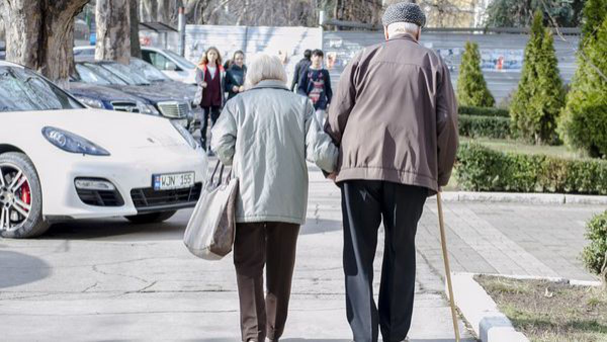 Tot mai mulți moldoveni continuă să muncească după ce au împlinit vârsta de 60 de ani