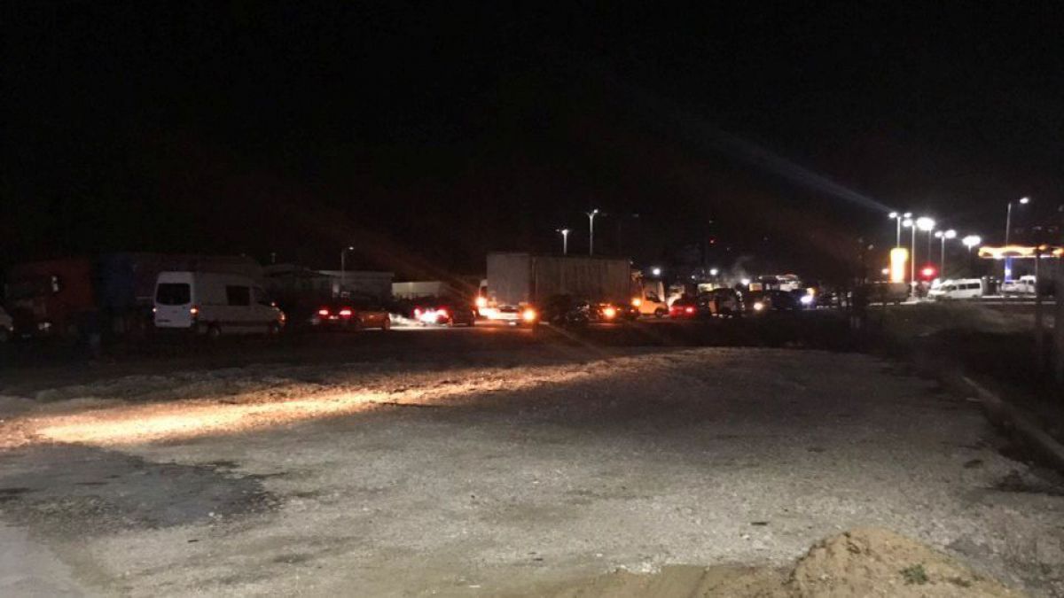 Au încercat sau nu să blocheze vama Leușeni? Transportatorii de pasageri, verificați minuțios și amendați la frontieră