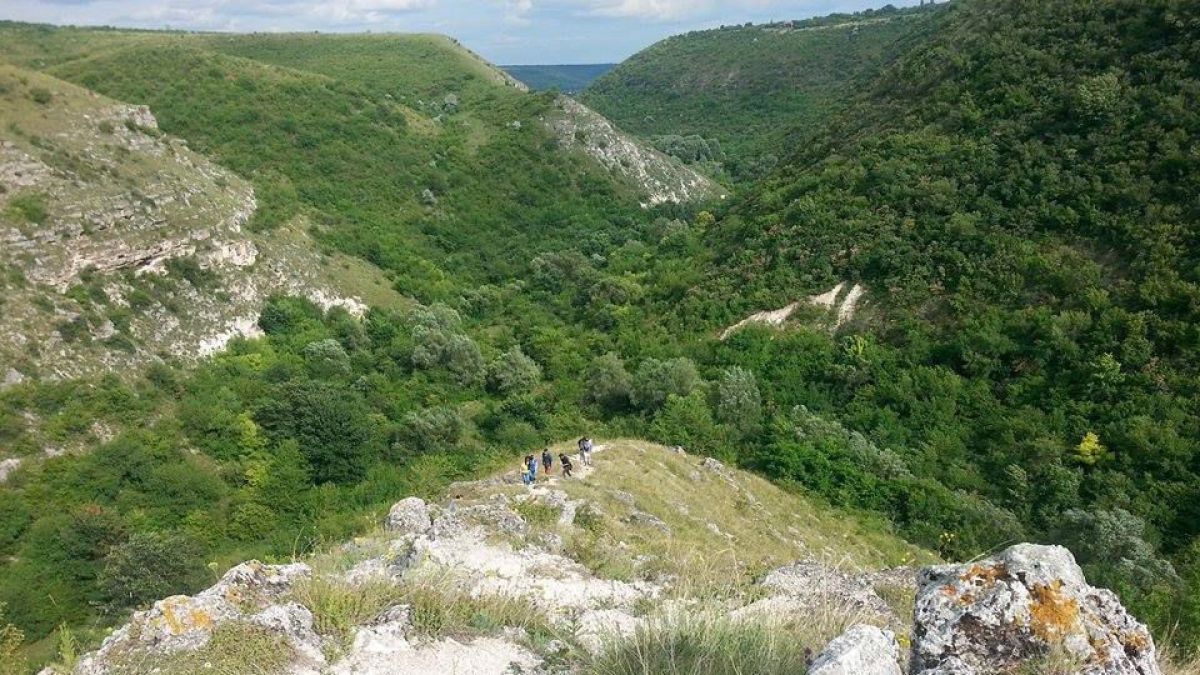Turiștii moldoveni aleg tot mai des să călătorească prin Republica Moldova