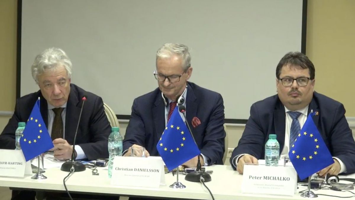 UE confirmă reducerea sprijinului financiar pentru R. Moldova. Cauzele: Deteriorarea statului de drept și a democrației în Moldova