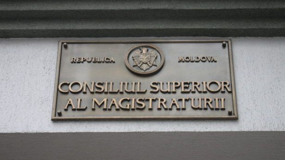 Un magistrat va fi cercetat penal, cu acordul CSM, la cererea procurorului general