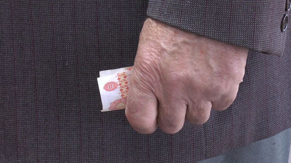 Un proiect de lege al lui Buliga a ajuns subiectul unei știri false în Rusia. Ria Novosti a scris că pensionarii moldoveni trebuie să confirme că sunt vii