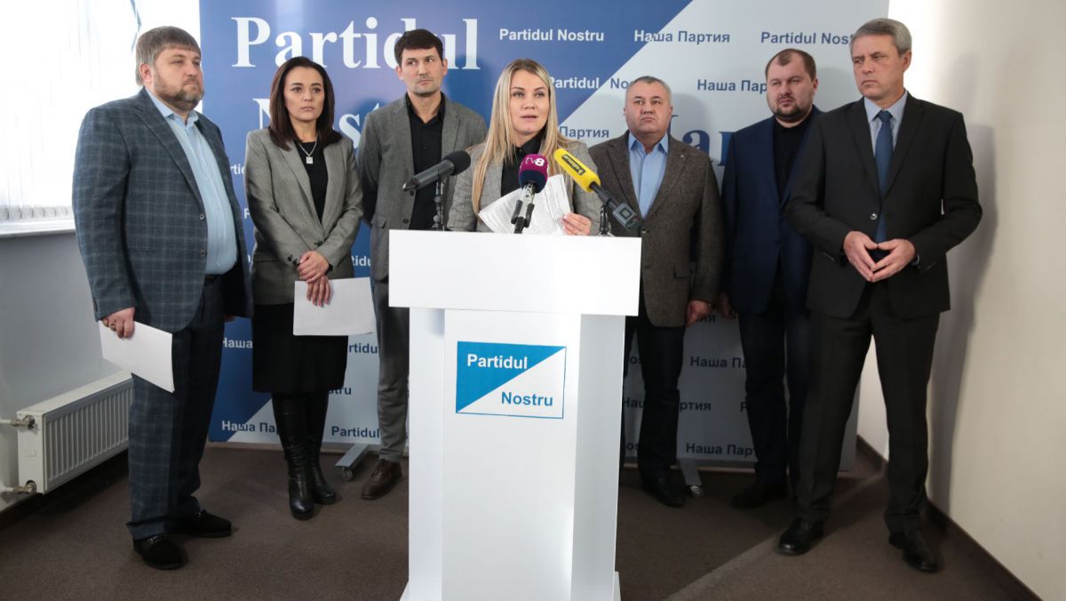 Renato Usatîi ar putea fi declarat, din nou, în căutare internațională. „Este prima surpriză din campanie”