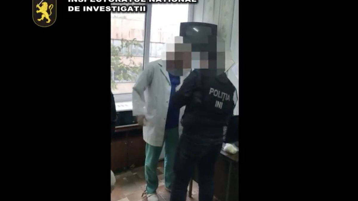 VIDEO. Medic reținut pentru comercializarea medicamentelor psihotrope. Schema pusă în aplicare