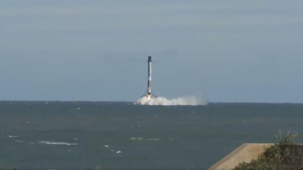 VIDEO. O rachetă SpaceX, la un pas să explodeze luni noapte. Cele 45 de secunde critice