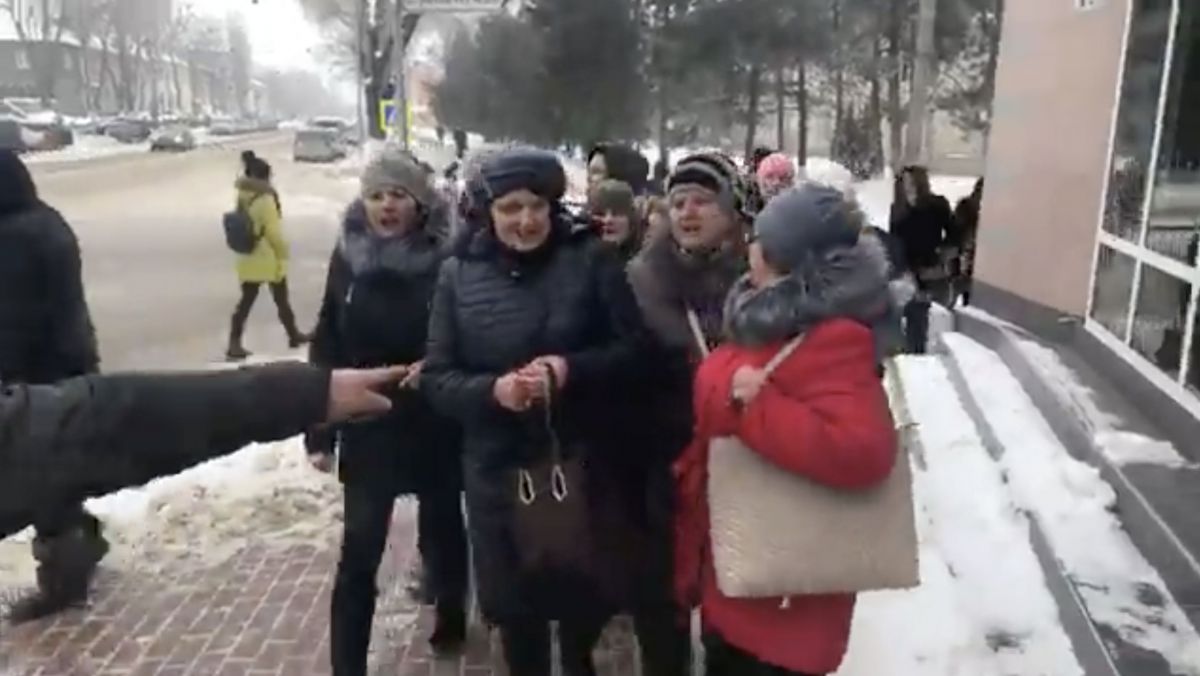 Valeriu Munteanu, luat pe sus la Orhei. Ar fi vorba de susținătorii lui Șor (VIDEO)