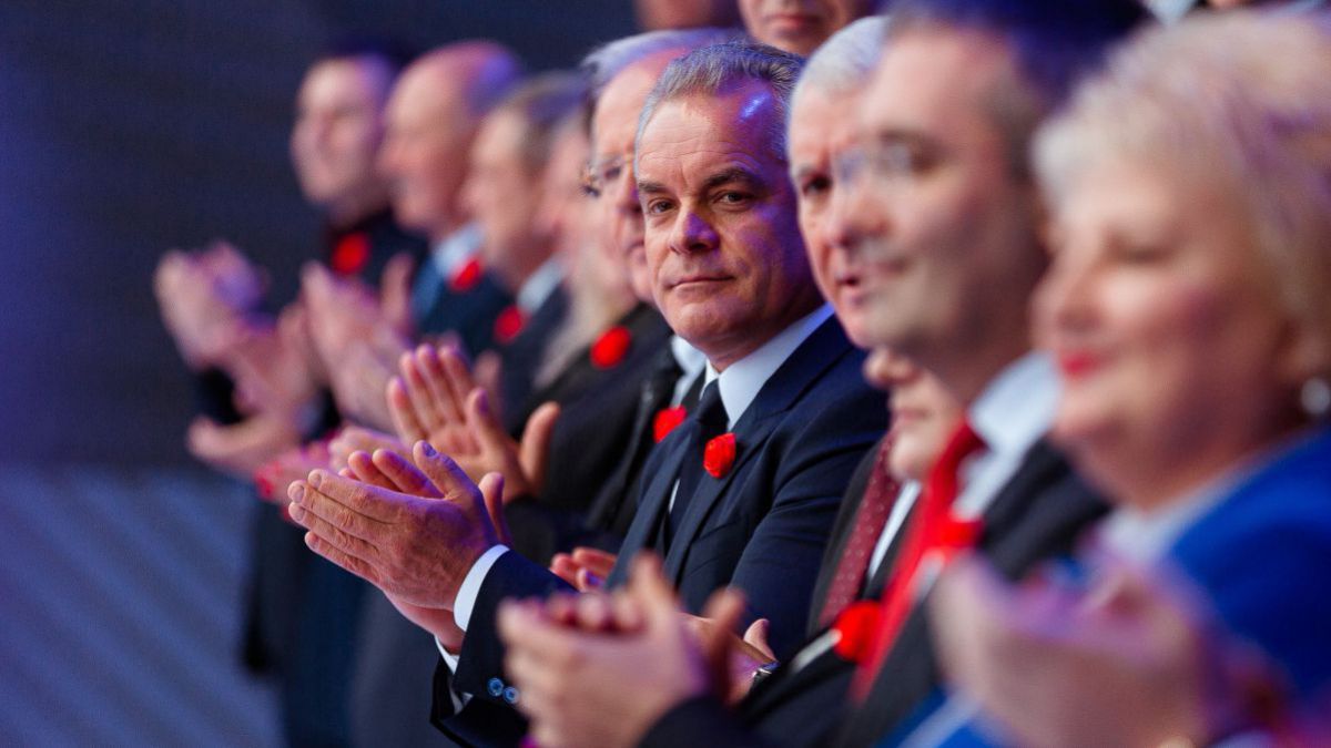 Vlad Plahotniuc și-a depus mandatul de deputat