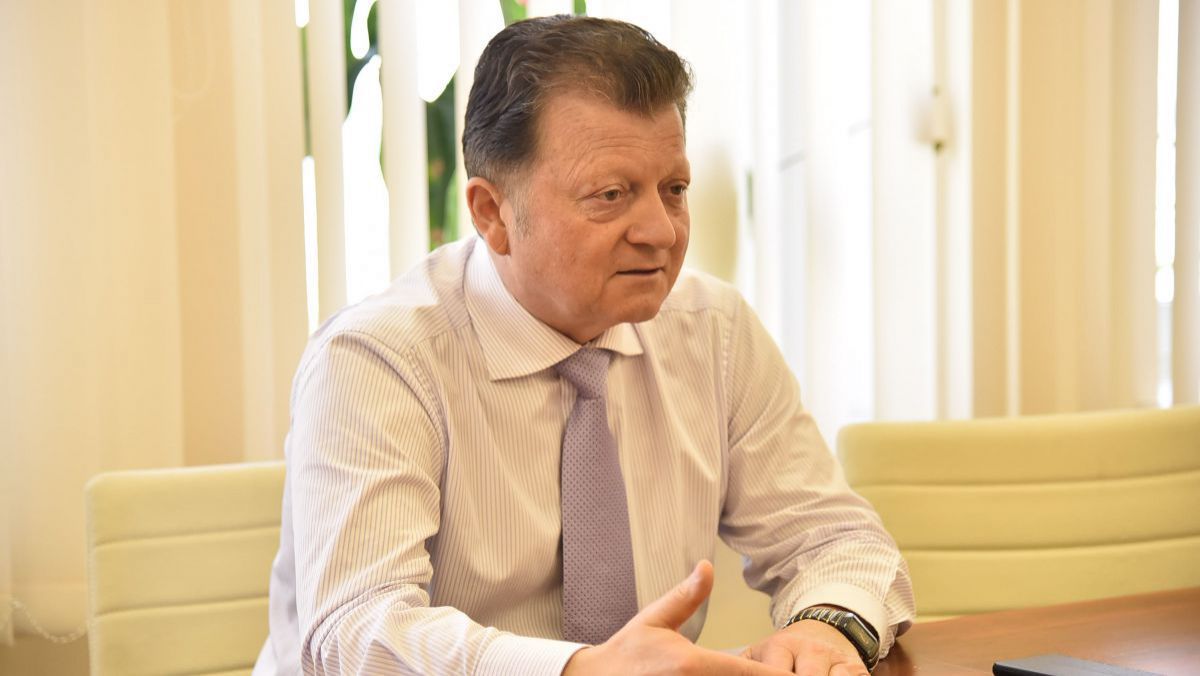 Averea și experiența politică a lui Vladimir Țurcan, ales judecător la CC
