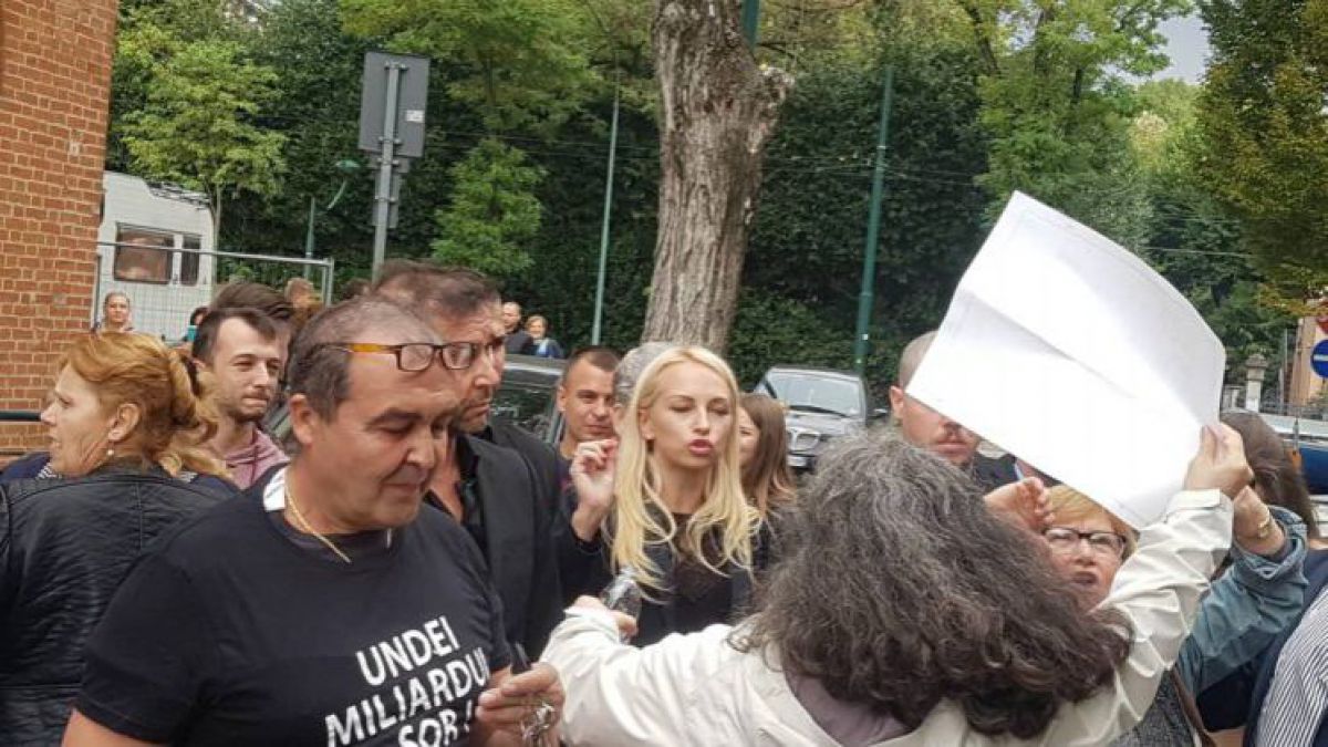 ZdG: Marina Tauber, huiduită în Italia. Vicepreședinta Partidului Șor, întâmpinată de un grup de protestatari