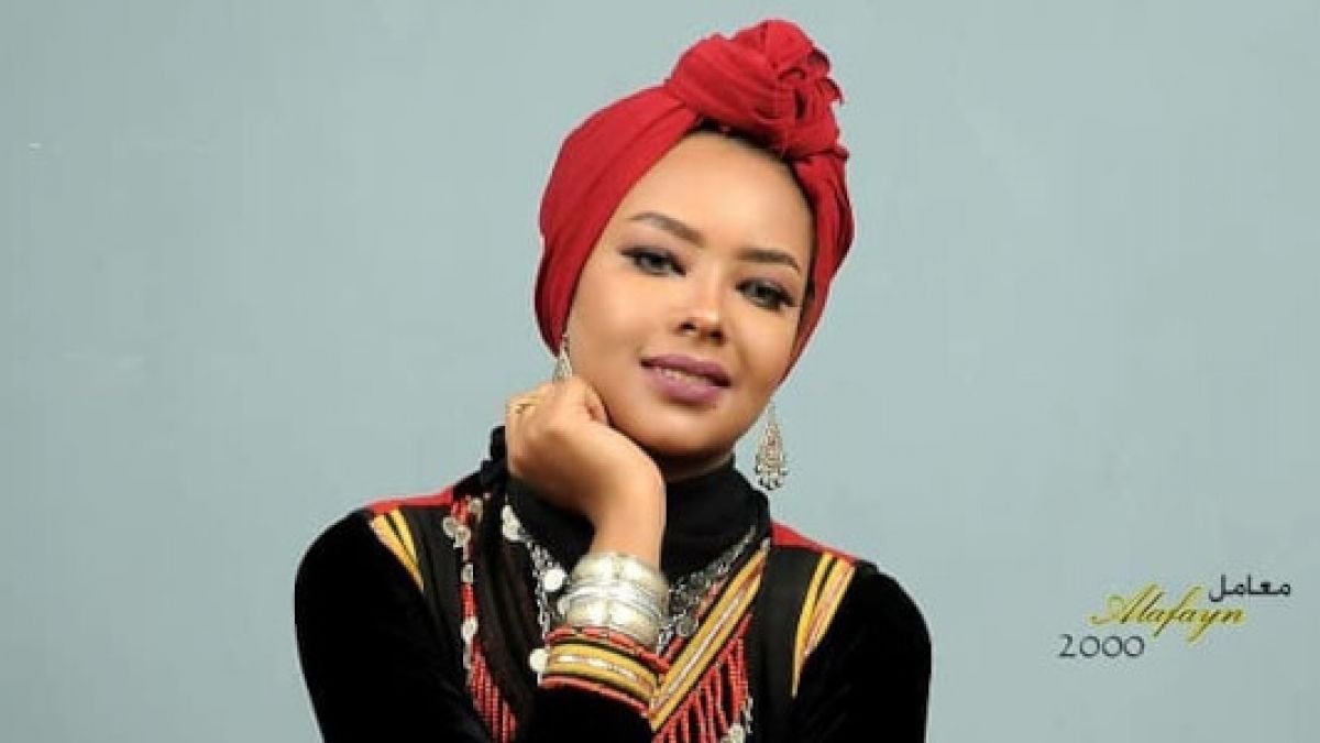 A fost arestată pentru că...este frumoasă. Povestea lui Intisar, modelul de 19 ani din Yemen