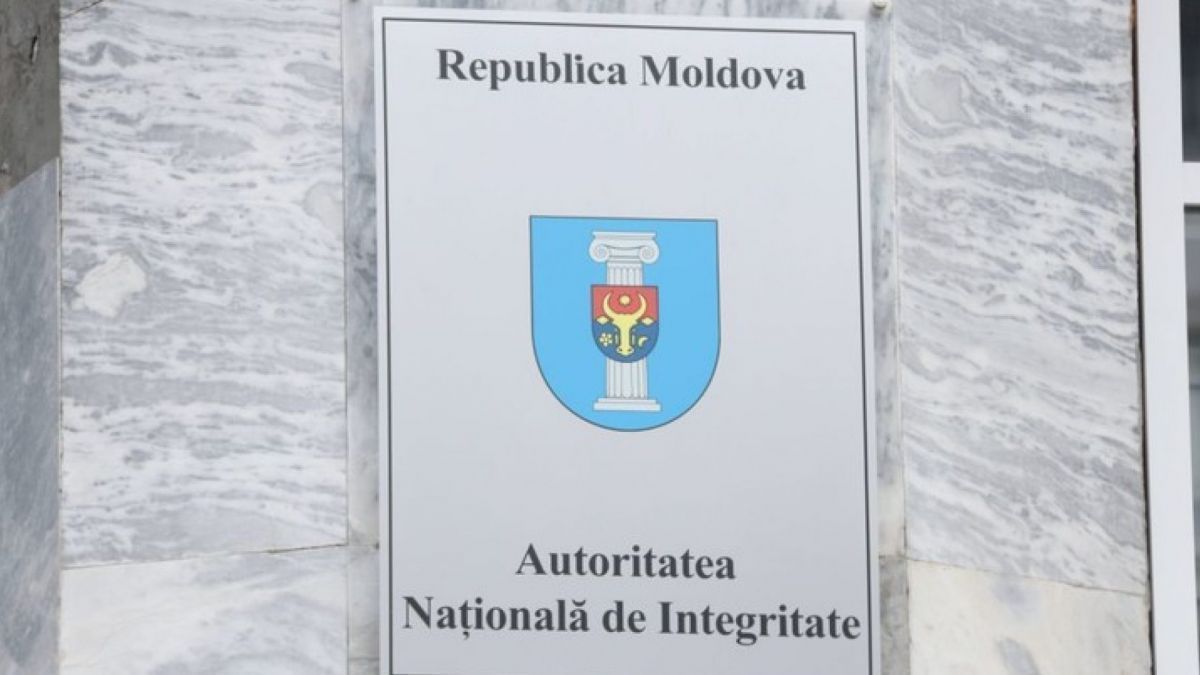 A fost constatat cu o avere nejustificată în mărime de 700 de mii de lei. Vicedirectorul unui spital din capitală, acuzat de îmbogățire ilicită