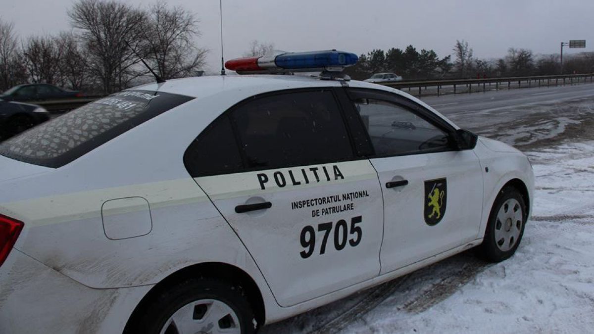 Accident cu implicarea unui microbuz de pe tura 121: Patru persoane rănite, printre care o gravidă
