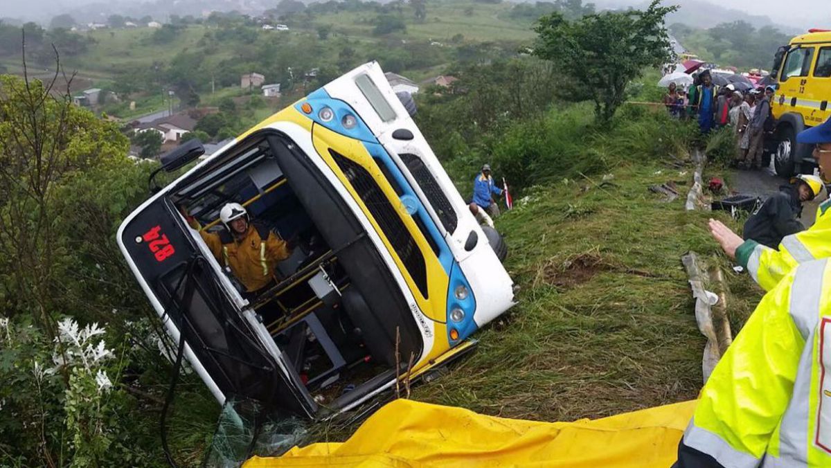 Accident grav în Franța. Un autocar a ieșit de pe carosabil din cauza vremii nefavorabile