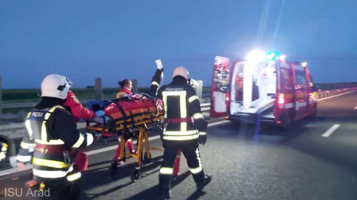 Accident grav în România, soldat cu un deces și 16 răniți. UPDATE: MAEIE confirmă prezența unui cetățean al R. Moldova în microbuz