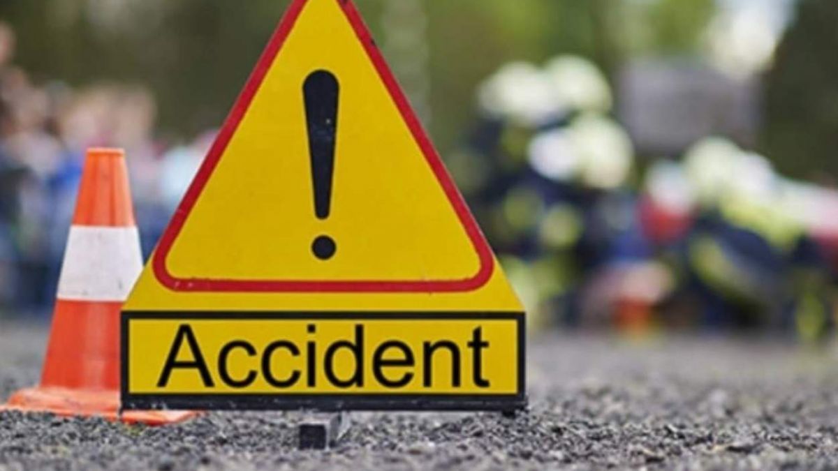 Accident la Fălești: Cinci tineri, printre care două minore, au ajuns la spital, după ce mașina în care se aflau s-a răsturnat
