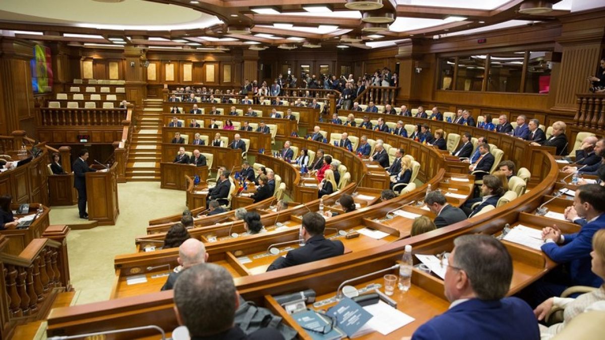 Acordul de împrumut de 200 mln de euro din Federația Rusă, aprobat de Parlament. Opoziția a scandat „Rușine!”