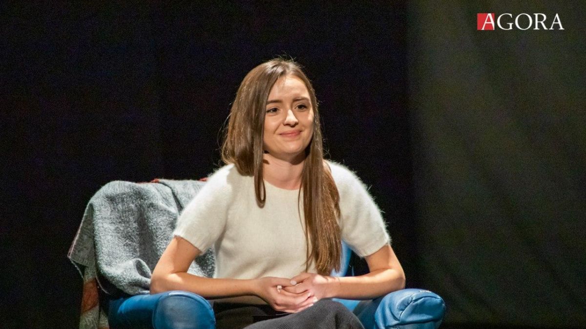 Adriana Făureanu, la #AntiConferință. The Newsroom: Provocarea de a vorbi din nou și visul de a deveni jurnalistă (VIDEO)