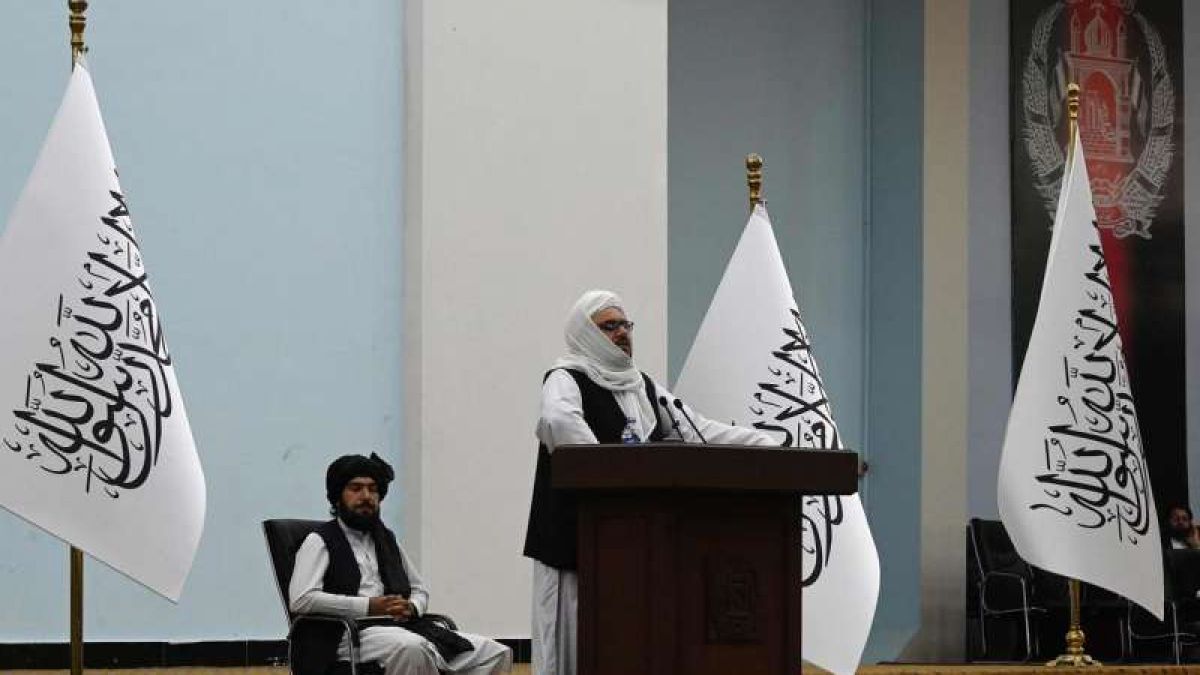 Afganistan: Talibanii dau asigurări că femeile vor putea studia la universitate, dar nu în clase mixte