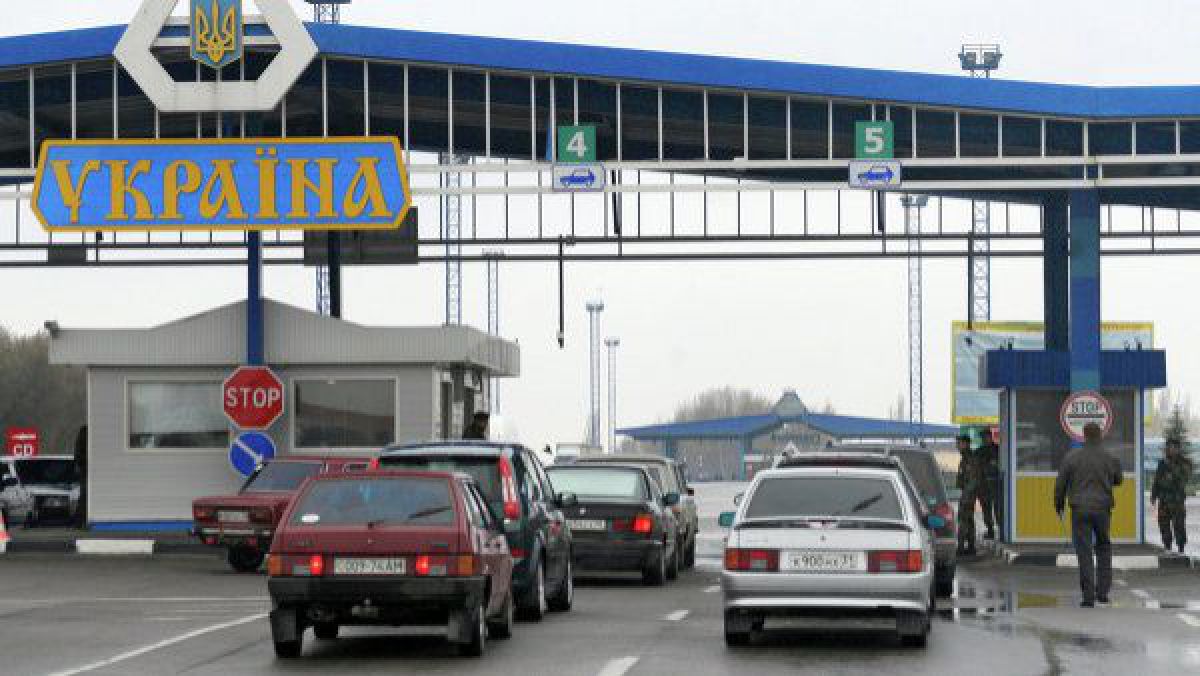 Agenții economici moldoveni nu pot importa mărfuri rusești prin Ucraina