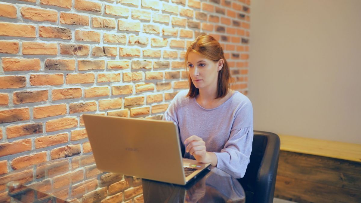 Anastasia Șerșun a ales o carieră în IT: „Dacă vrei să ajungi undeva, trebuie cel puțin să încerci” (Video)